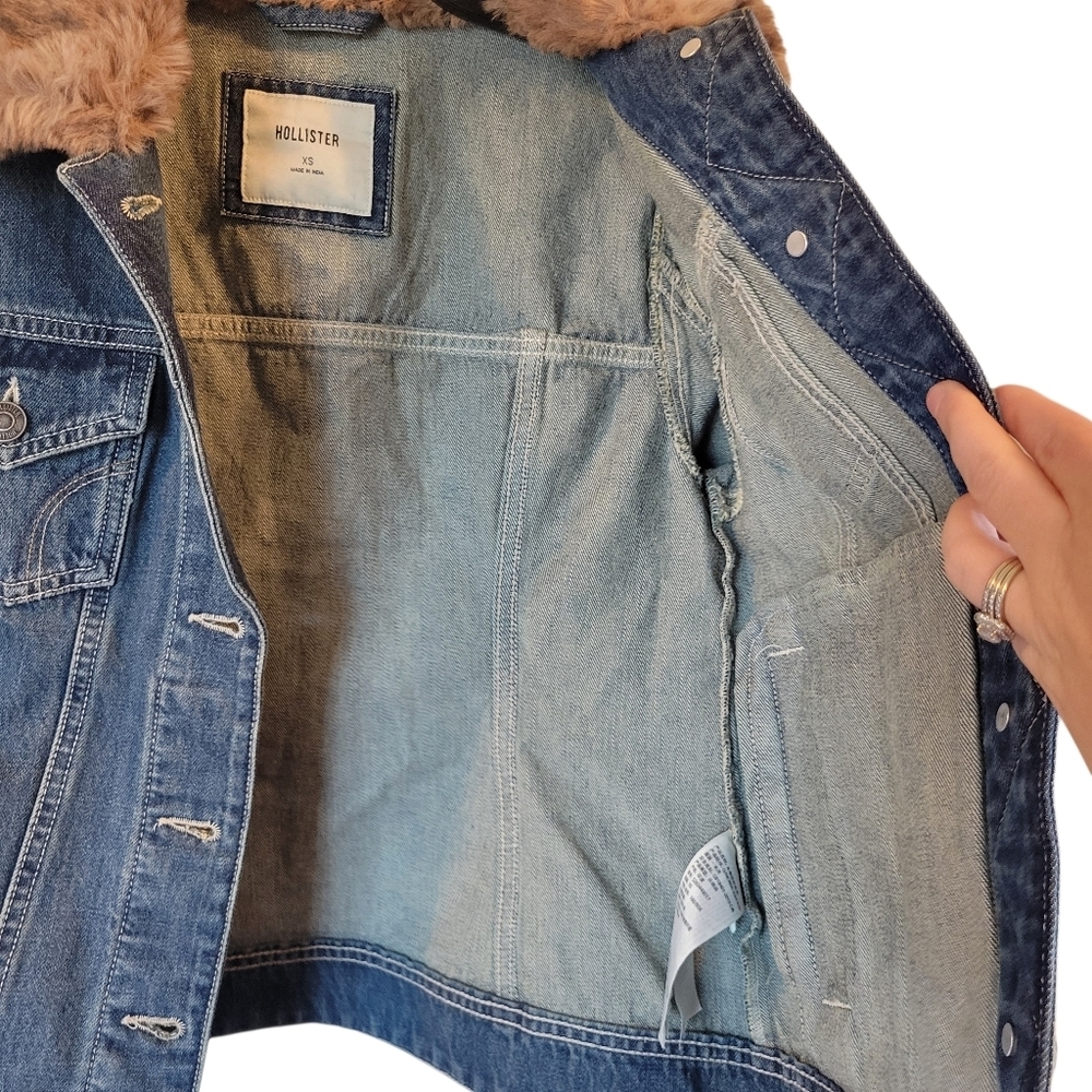 Hollister Jean Jacket With Faux Fur Trim - Picture 8 of 9